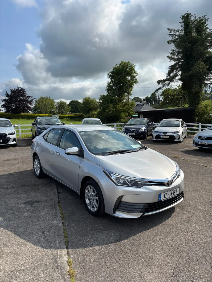 Toyota Corolla 2017 - Image 1
