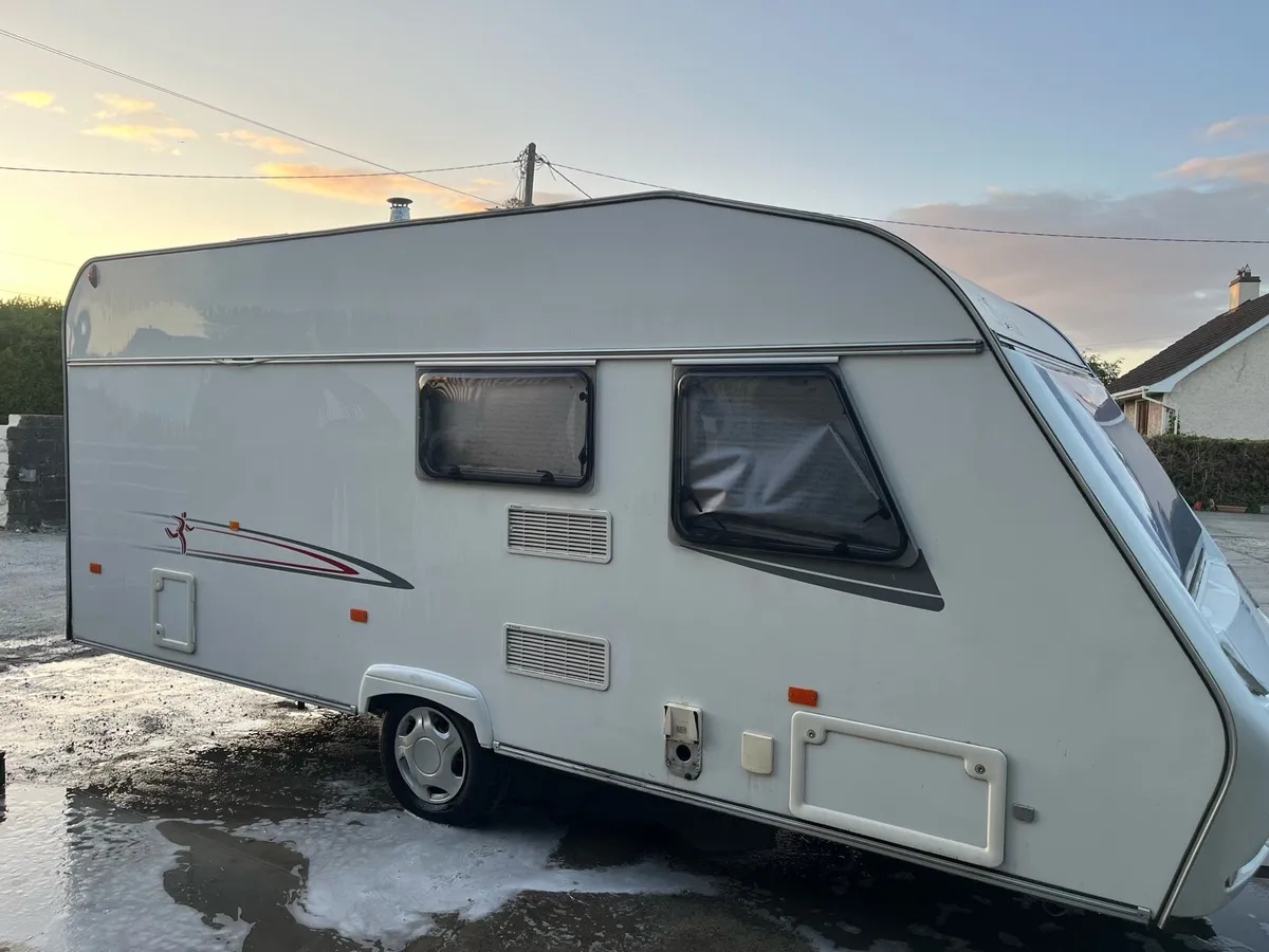 Cristall 500TK 5 Berth Caravan ( Fixed Bunks) - Image 2