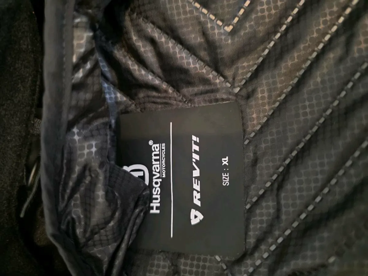 Motorcycle jacket - Image 4
