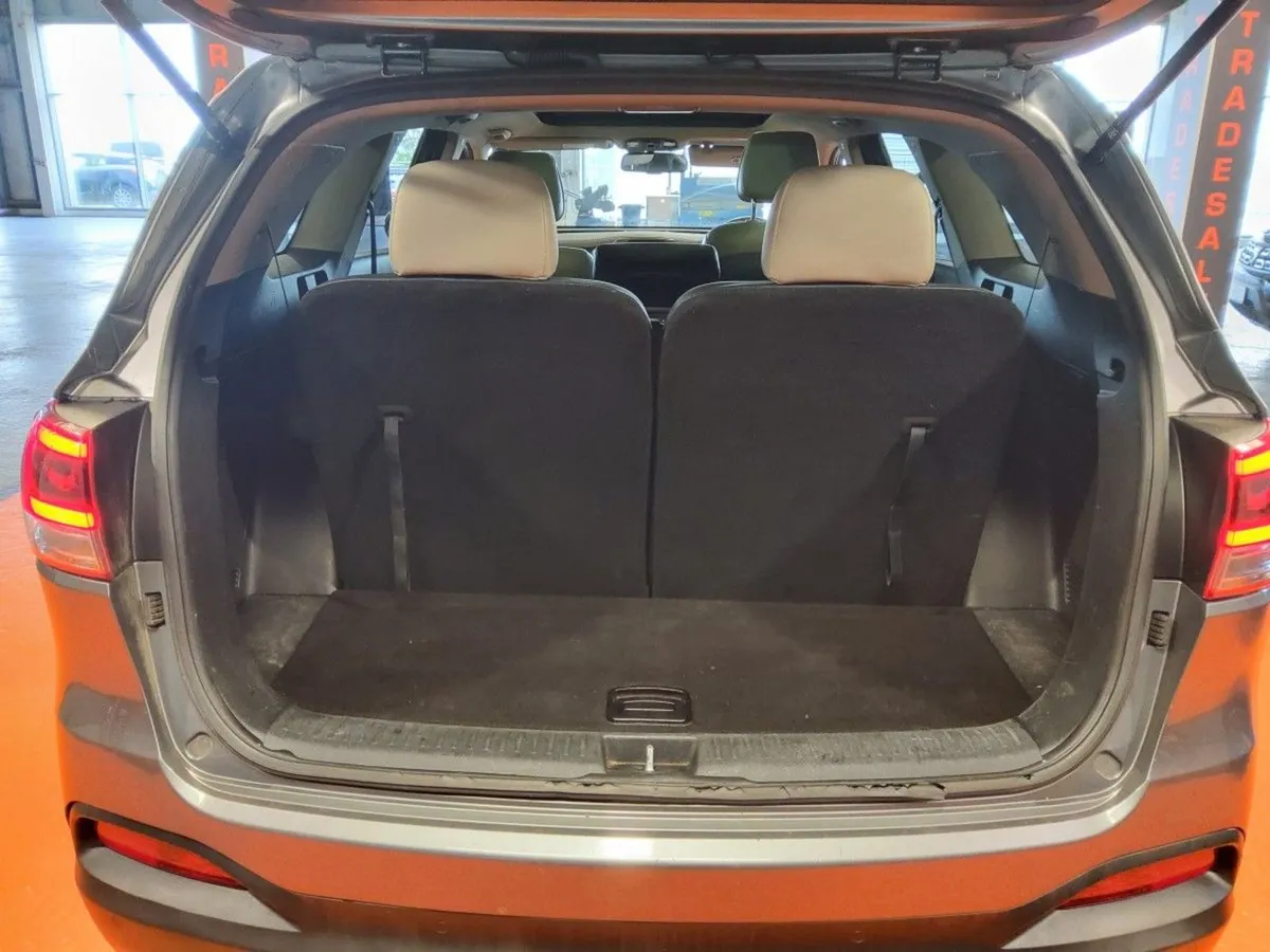 Kia Sorento Platinum AWD Auto (7 Seats) - Image 3
