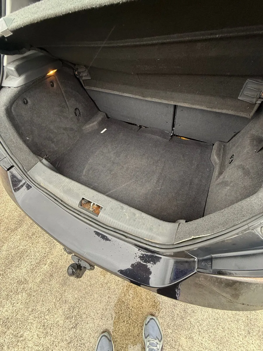 Vauxhall Astra 2009 1.7 Litre CDTi - Image 3