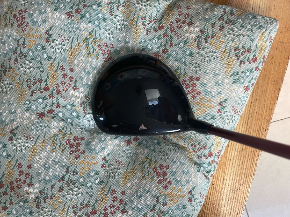 Titleist 915 D4 driver - Image 3