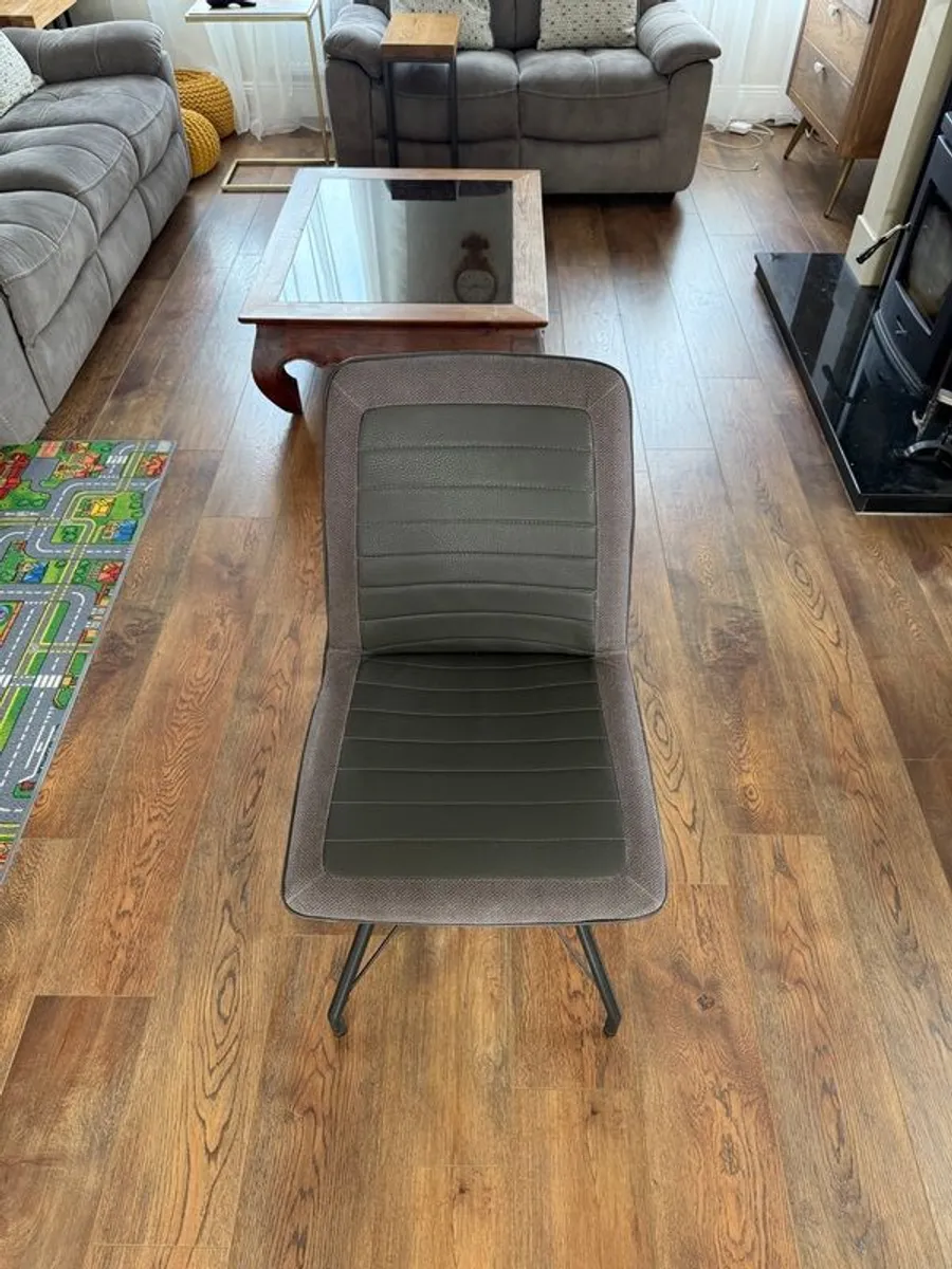 Dining chairs 6x can deliver if.. - Image 2