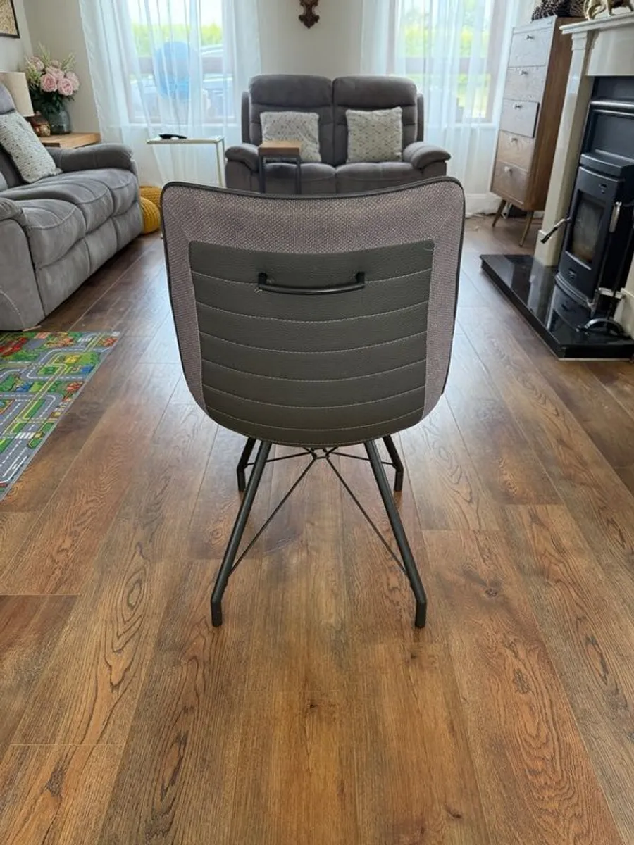 Dining chairs 6x can deliver if.. - Image 4