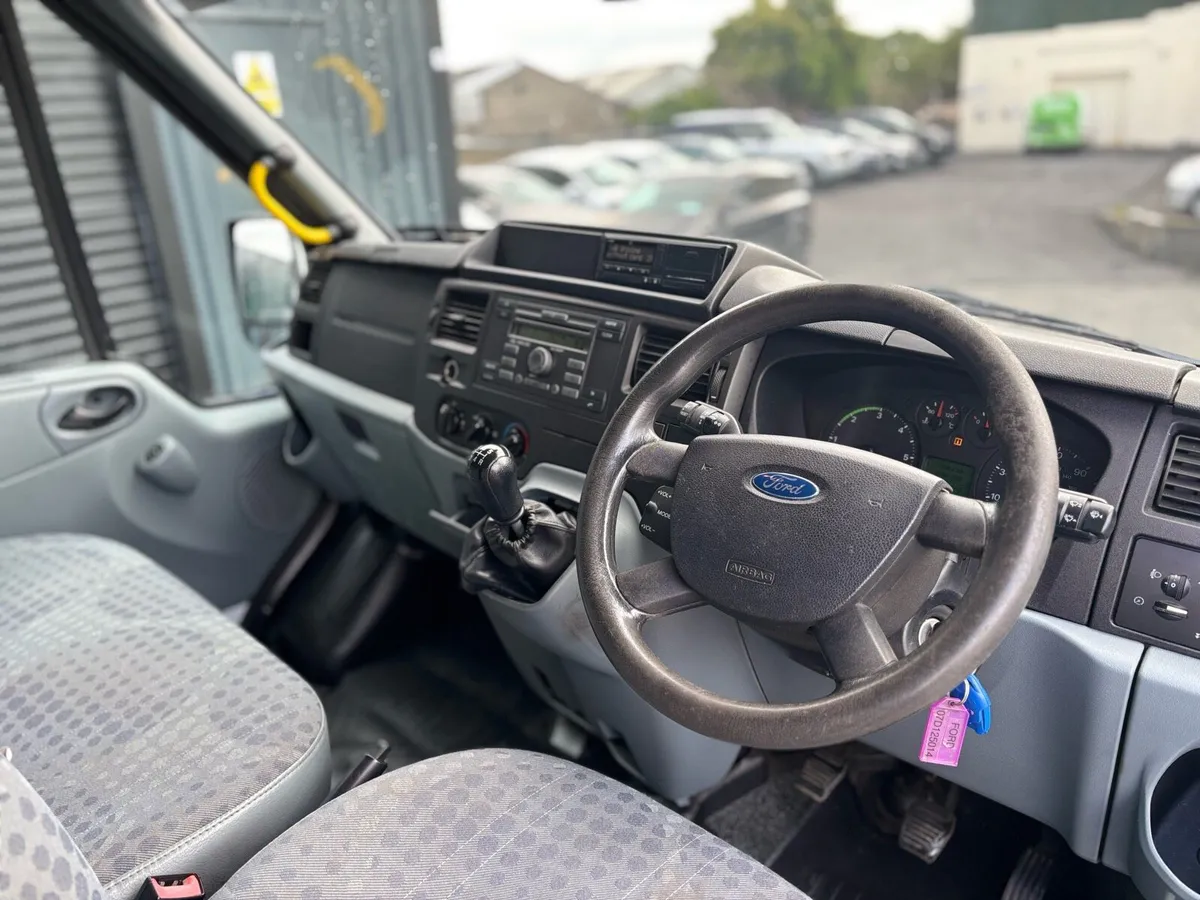 FORD TRANSIT 16 SEATER - Image 3