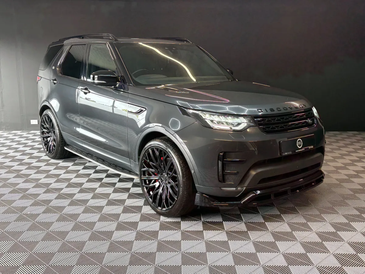 2019 Landrover Discovery Black Edition 3.0D - Image 1