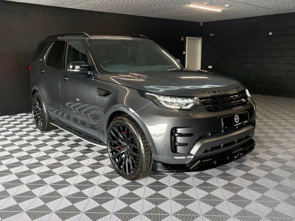 2019 Landrover Discovery Black Edition 3.0D - Image 4