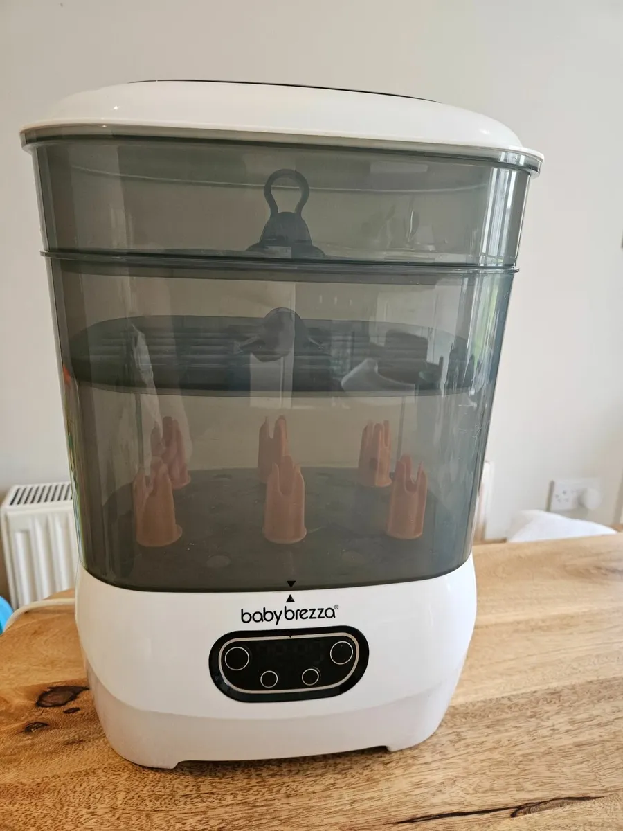 Baby Brezza Steriliser and Dryer - Image 1