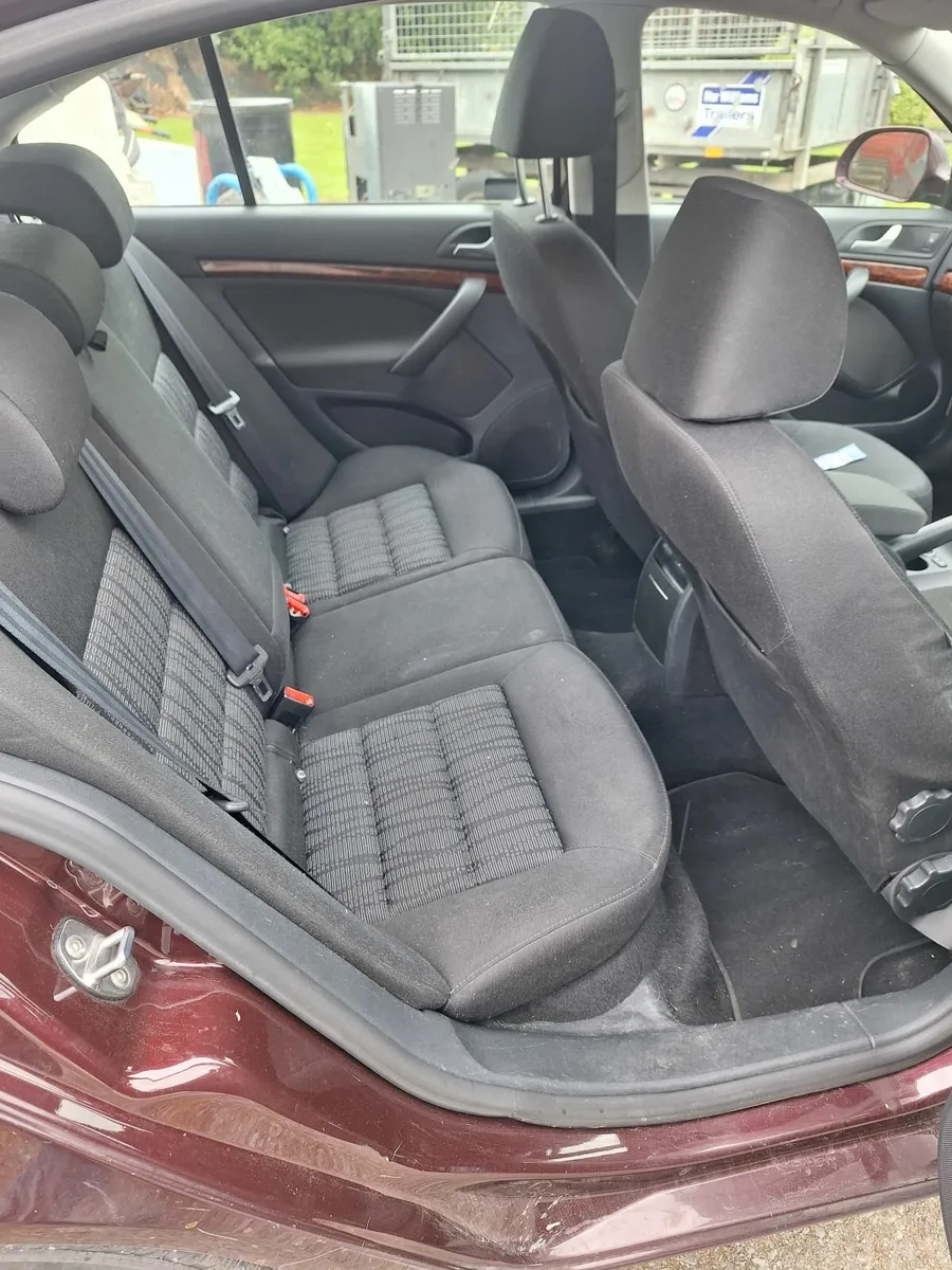 Skoda Octavia 2010 - Image 1