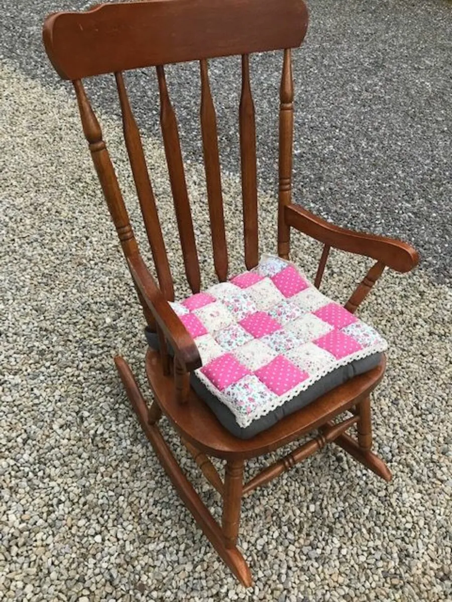 Rocking Chair - Image 3
