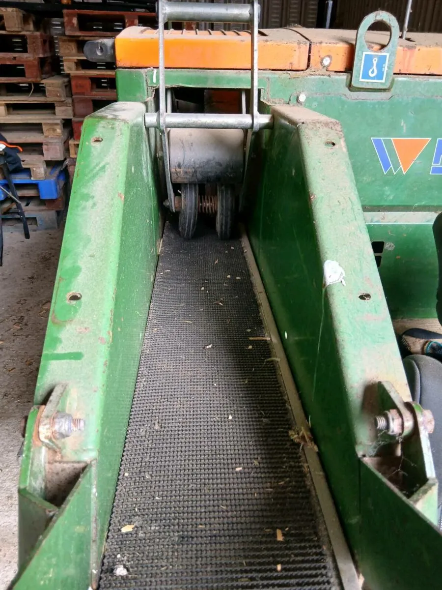 Posch kindling machine - Image 2