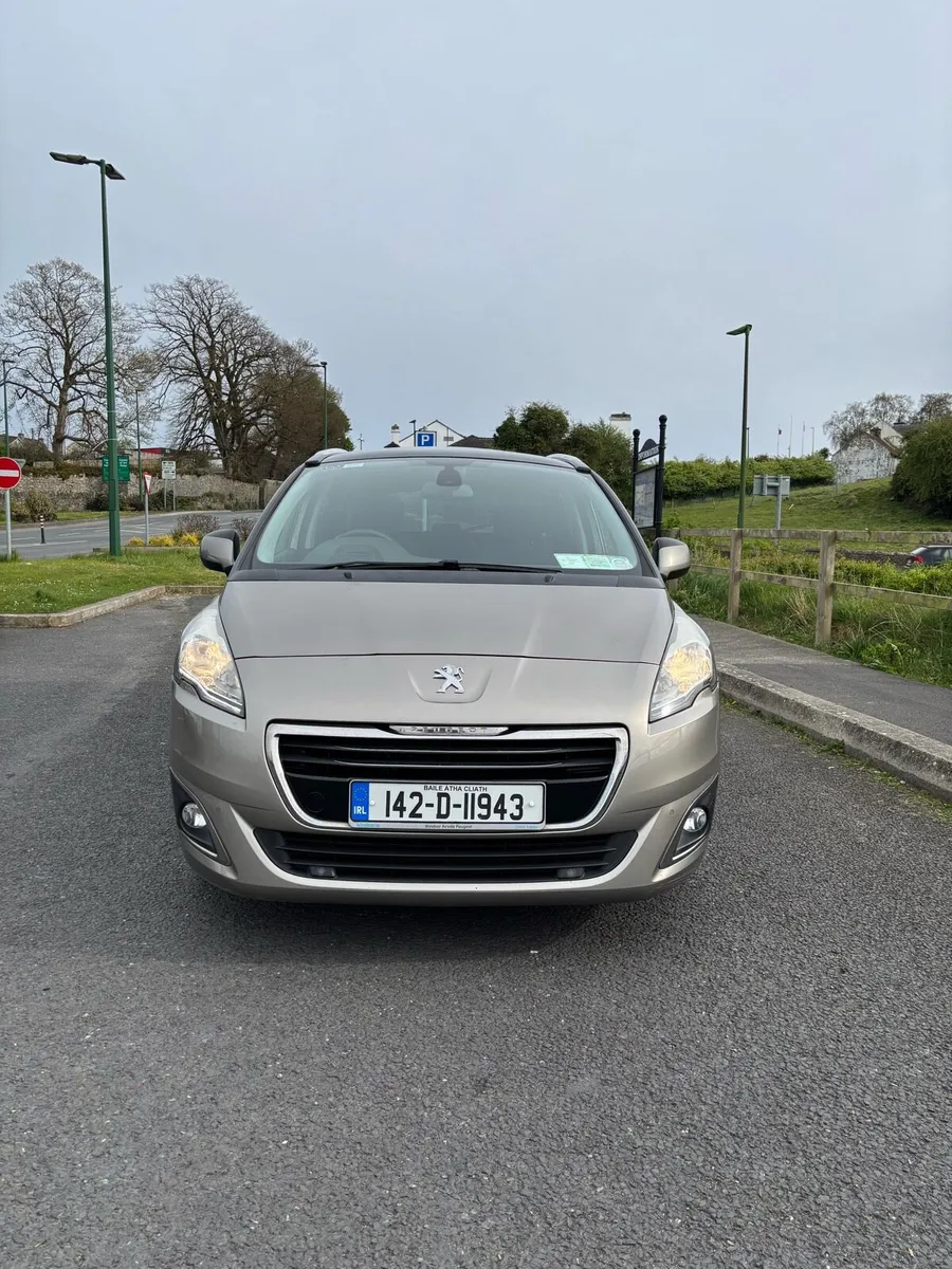 142 Peugeot 5008 - Image 2