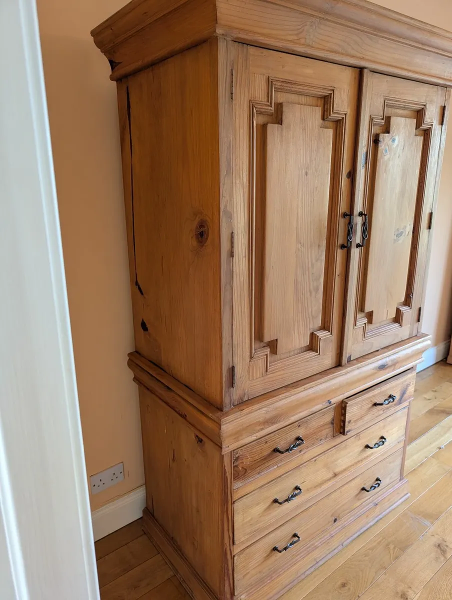 Kitchen dresser - Image 3