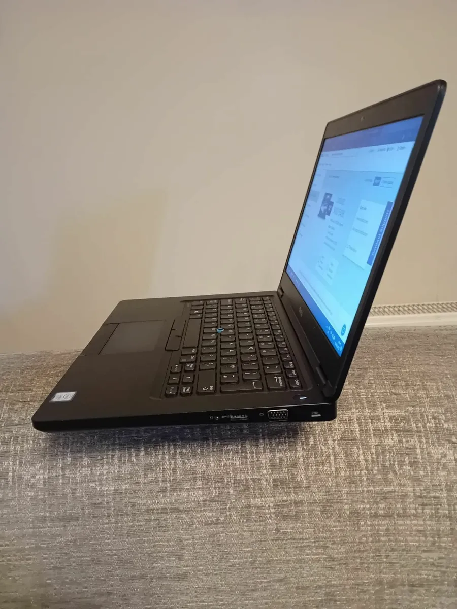 Dell Latitude 5480/5488 Laptop - Image 4