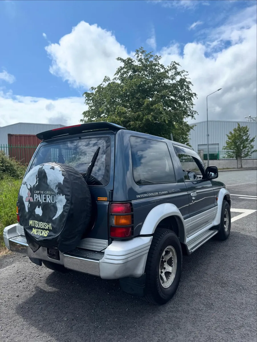 1991 Mitsubishi Pajero SWB - Image 4