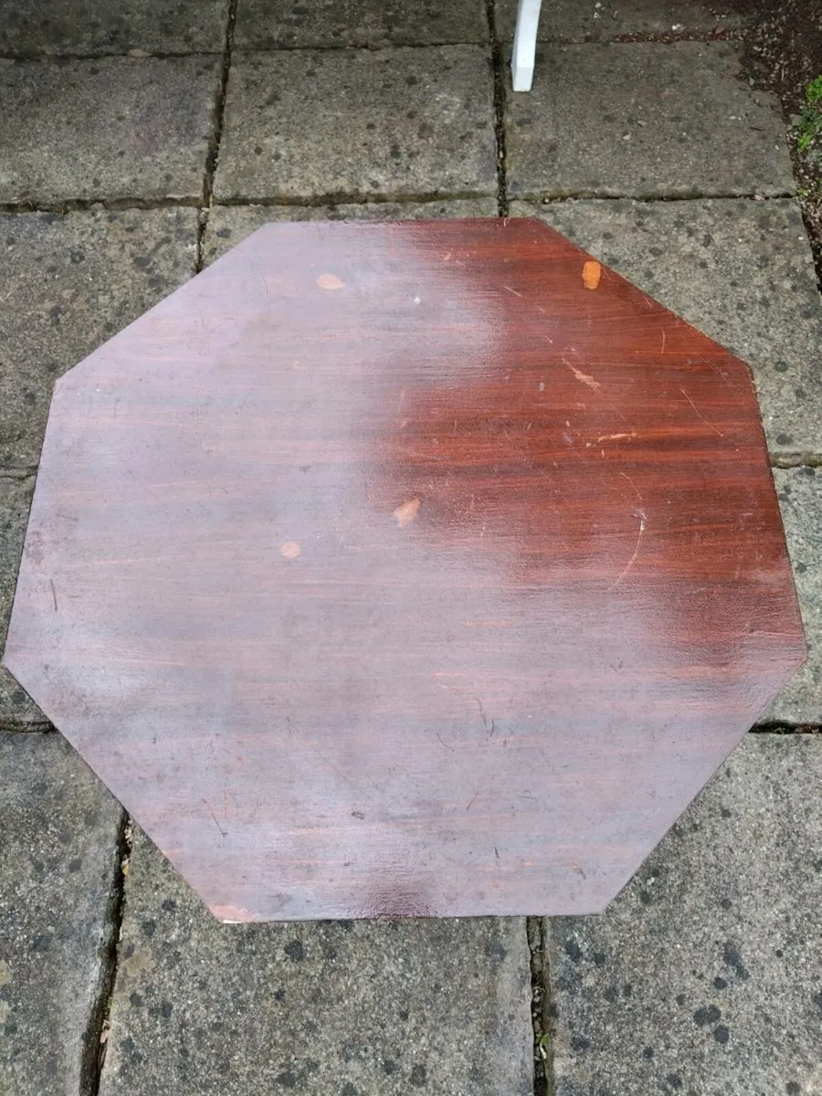 Octagonal table - Image 2