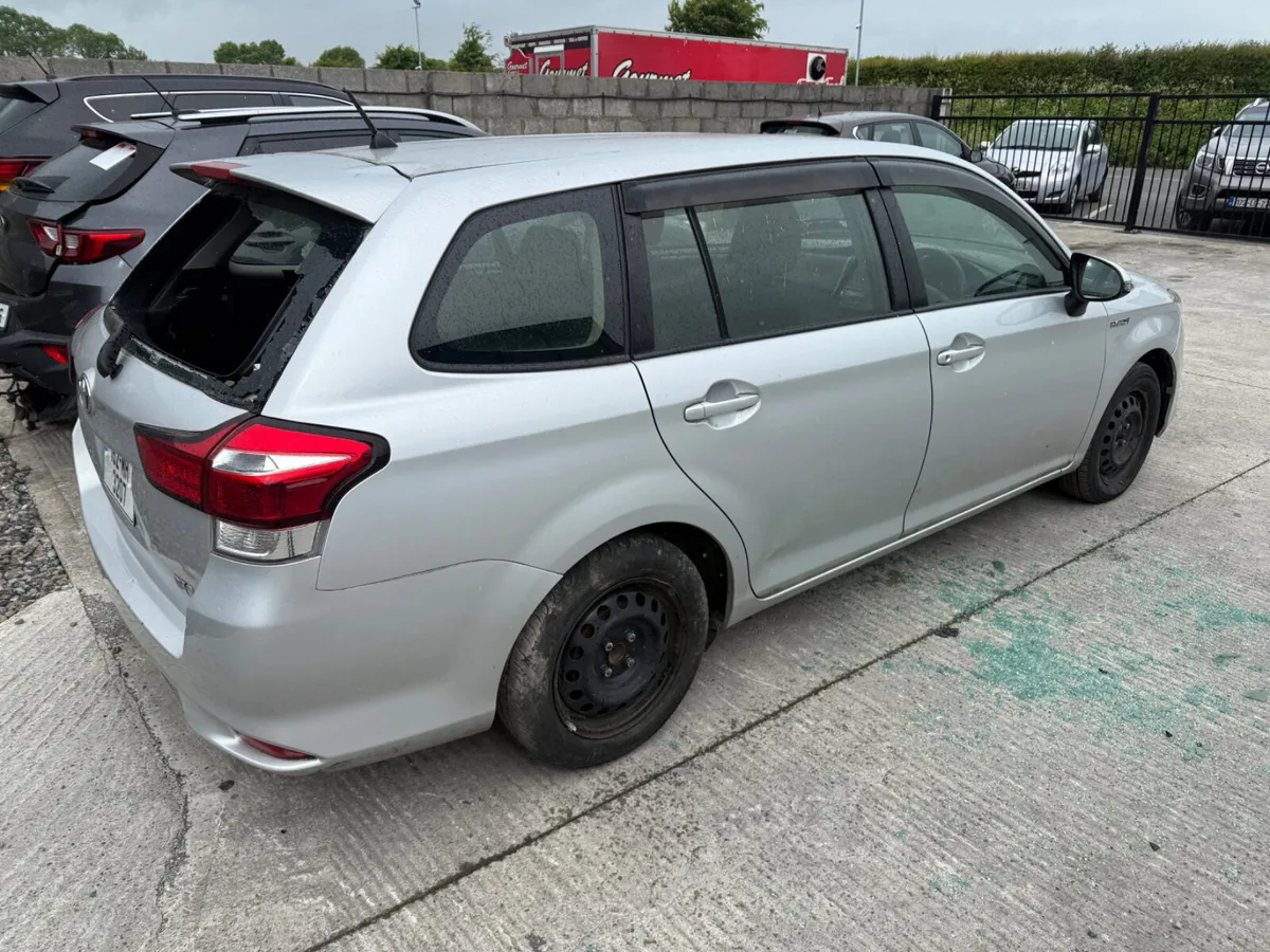 2016 TOYOTA COROLLA FIELDER - Image 4