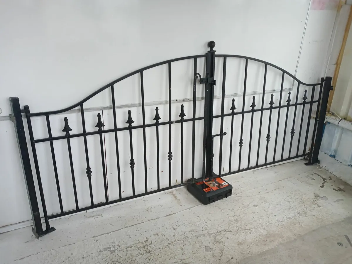 Delivery - Galvanised Set of Gates - Image 3