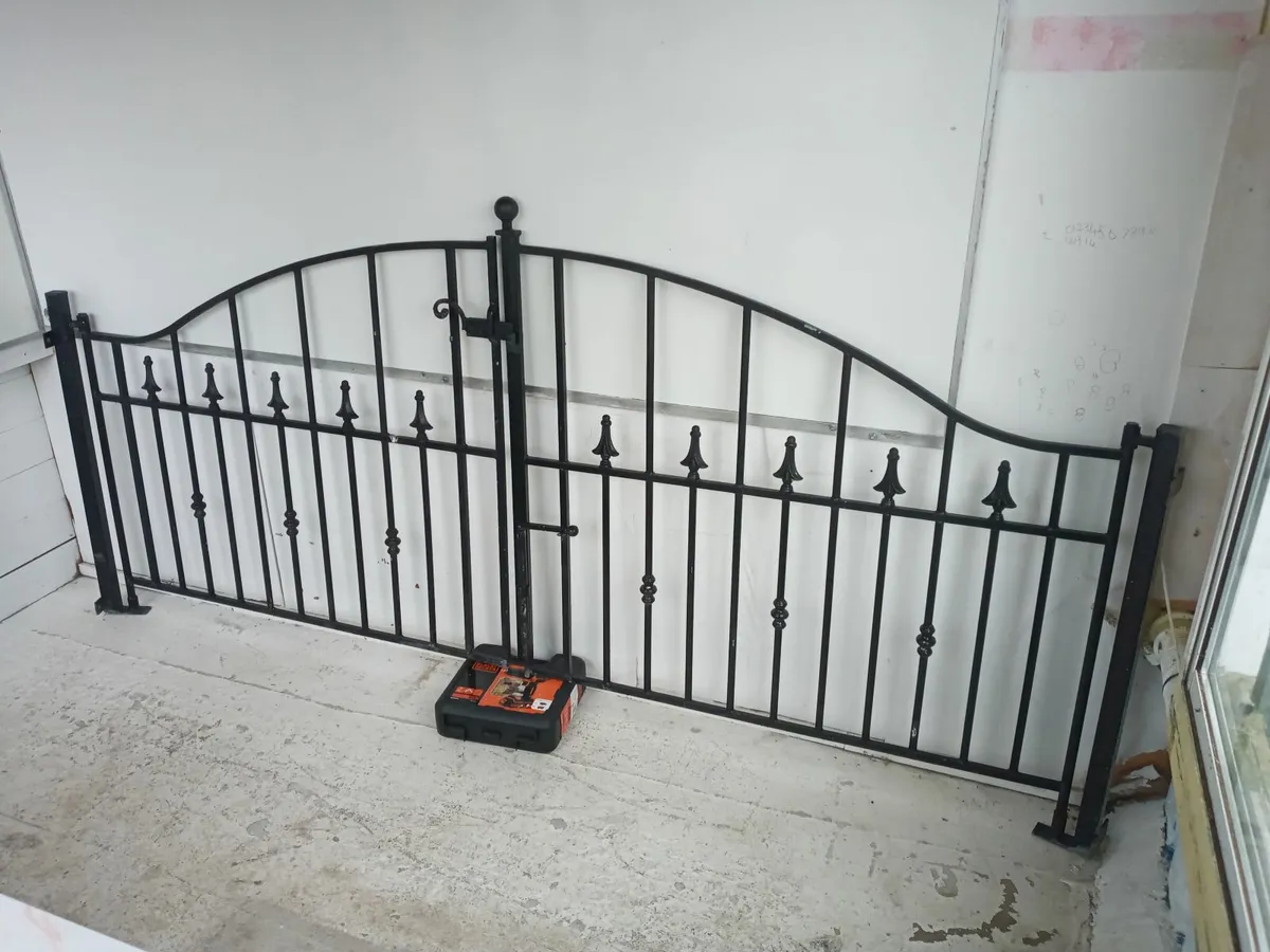 Delivery - Galvanised Set of Gates - Image 4
