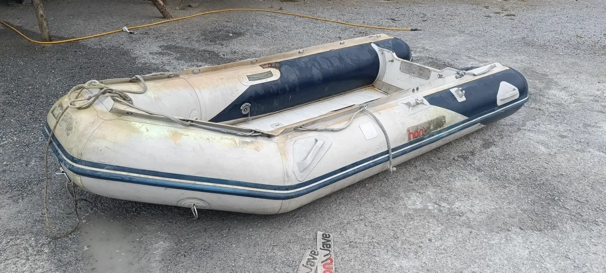 HonWave Inflatable dinghy Well Used! - Image 1
