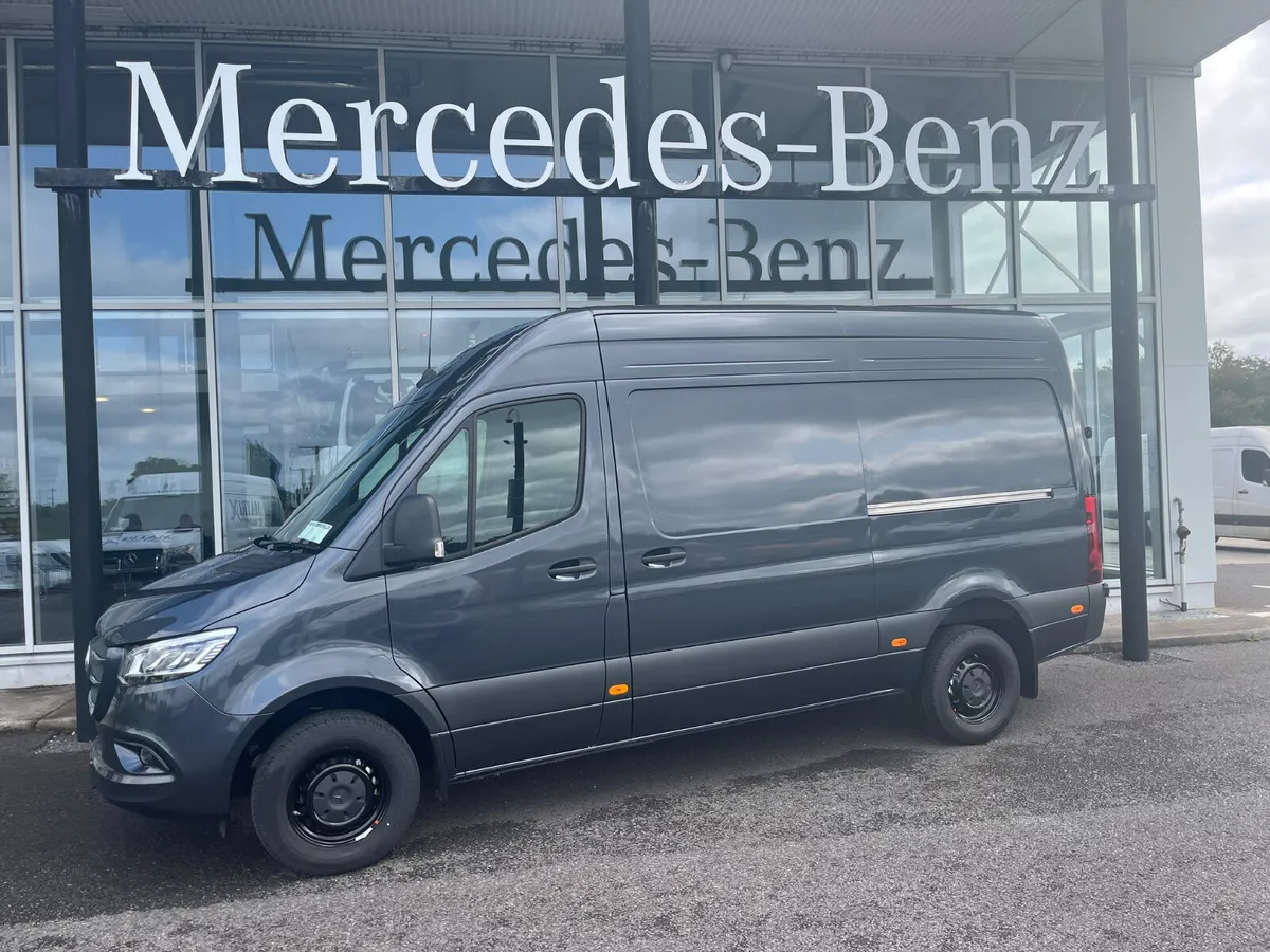 New Sprinter 319/36 30th Anniversary - Image 1