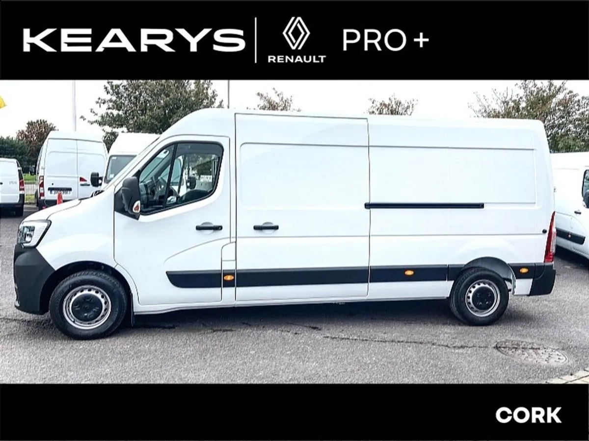 Renault Master Lm35 Blue dCi 135 Business My22 - Image 3