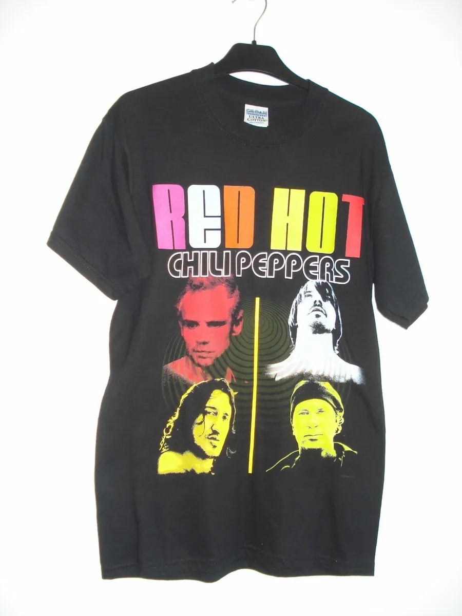 RED HOT CHILLI PEPPERS. 2004 TOUR T-SHIRT. SMALL. - Image 2