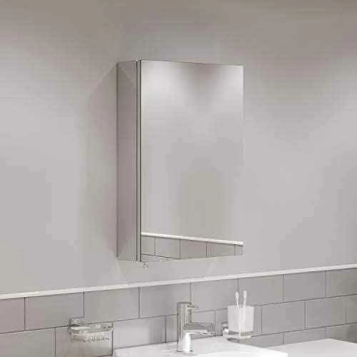 Mirror bathroom cabinet pls read description - Image 1