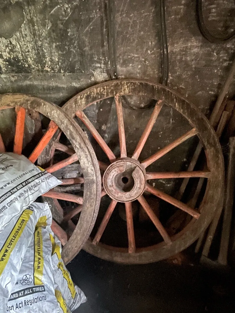Cart wheels - Image 1