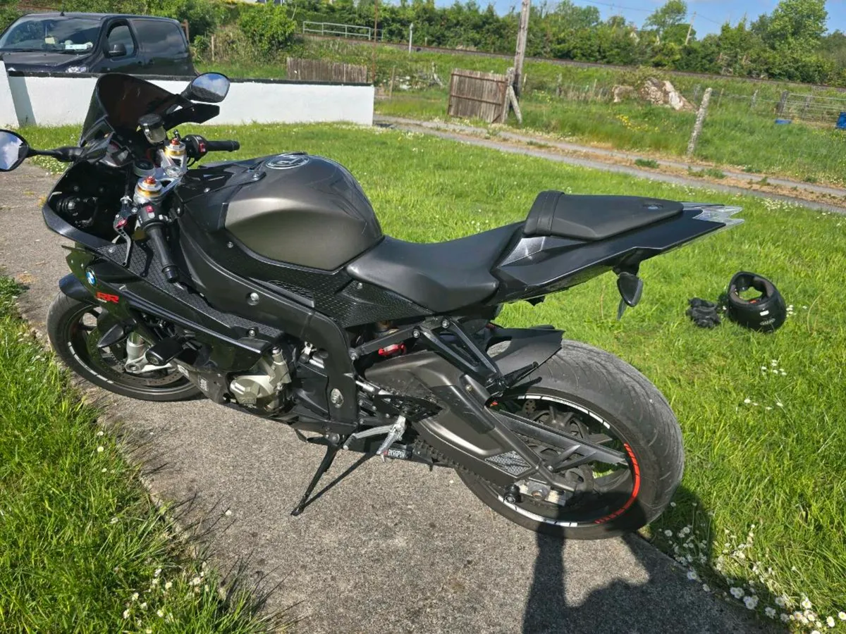 BMW S1000RR - Image 2