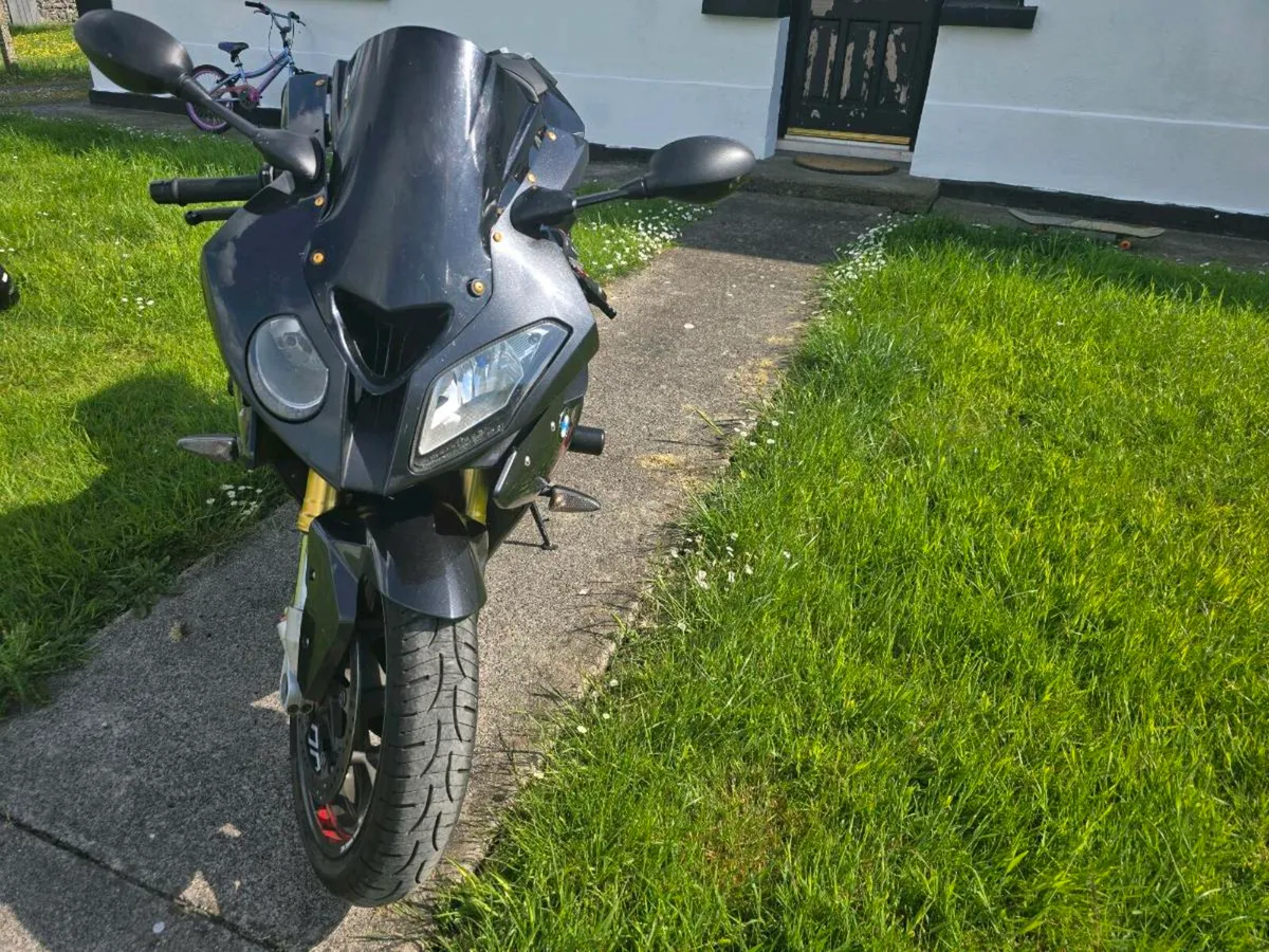 BMW S1000RR - Image 4