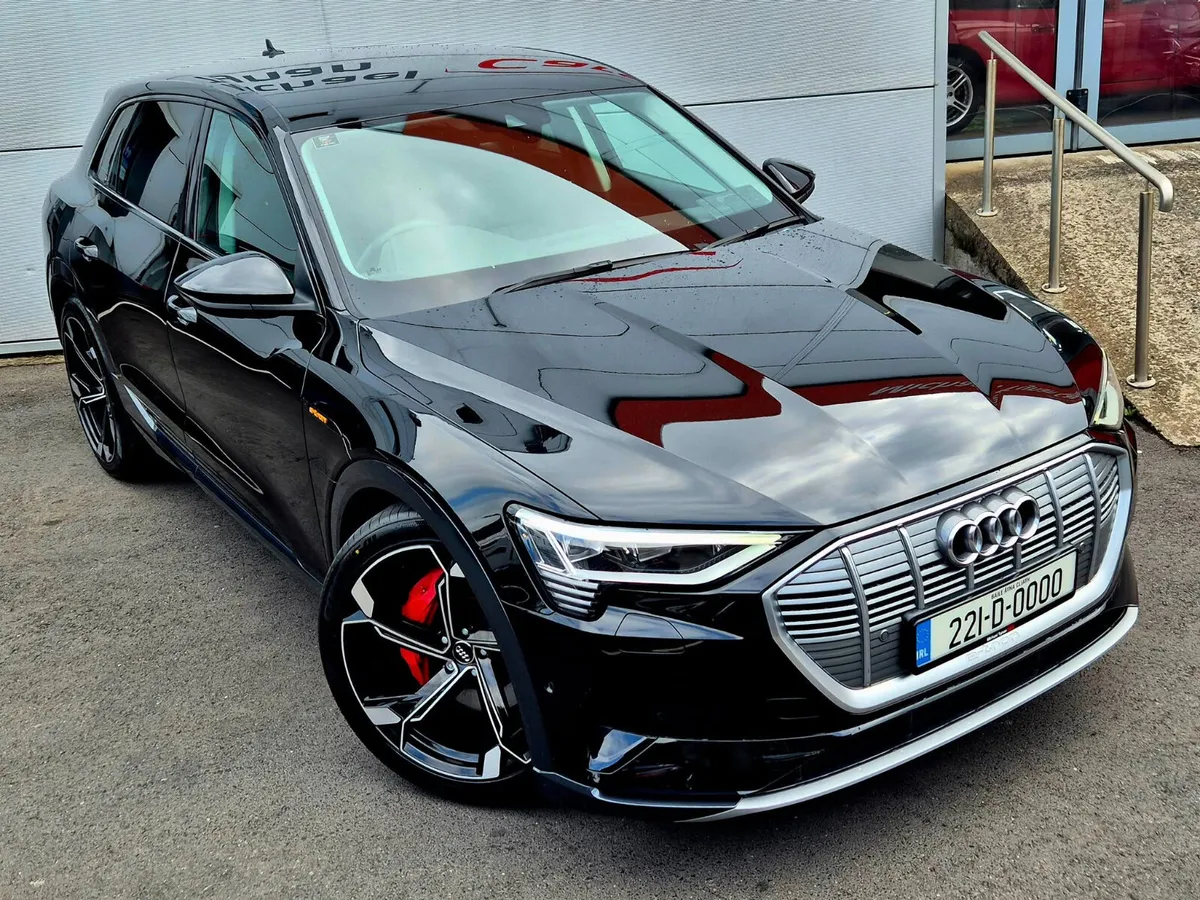 2022 Audi E-Tron 55 Quattro Black Edition Styling - Image 3