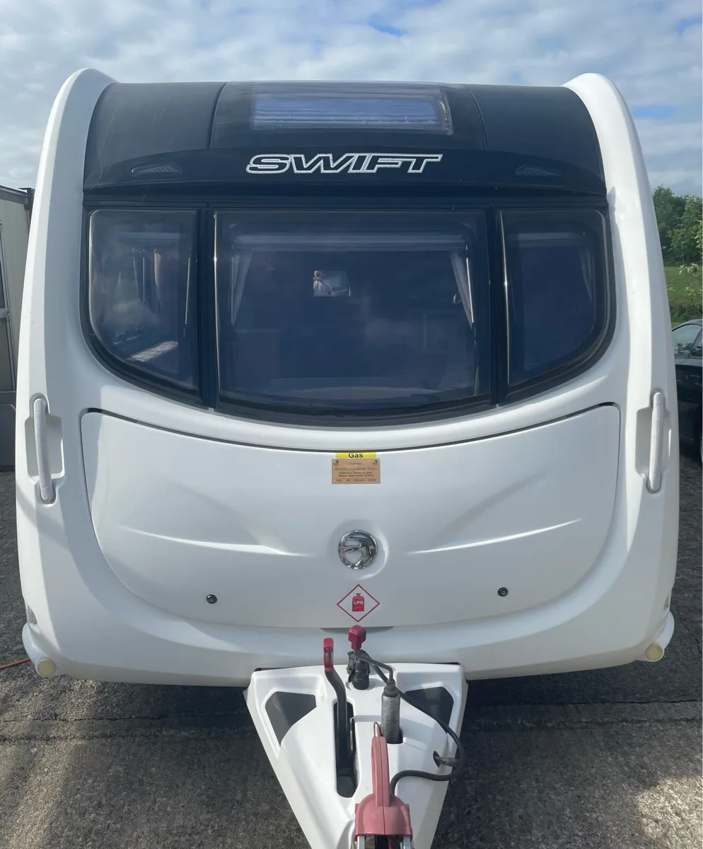 Swift Challenger  SE 530 4 berth - Image 4