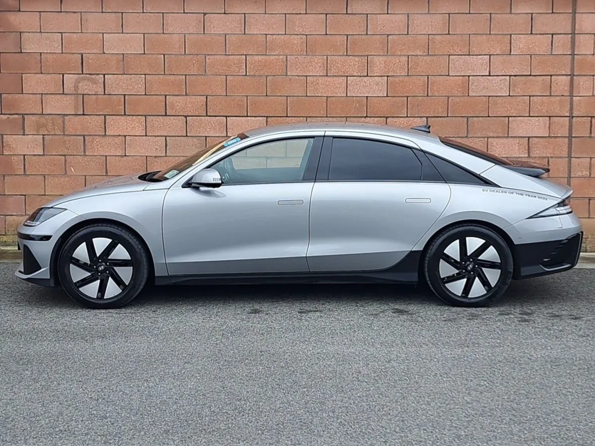 Hyundai Ioniq 6 Elegance Model With a 77 kW Batte - Image 3