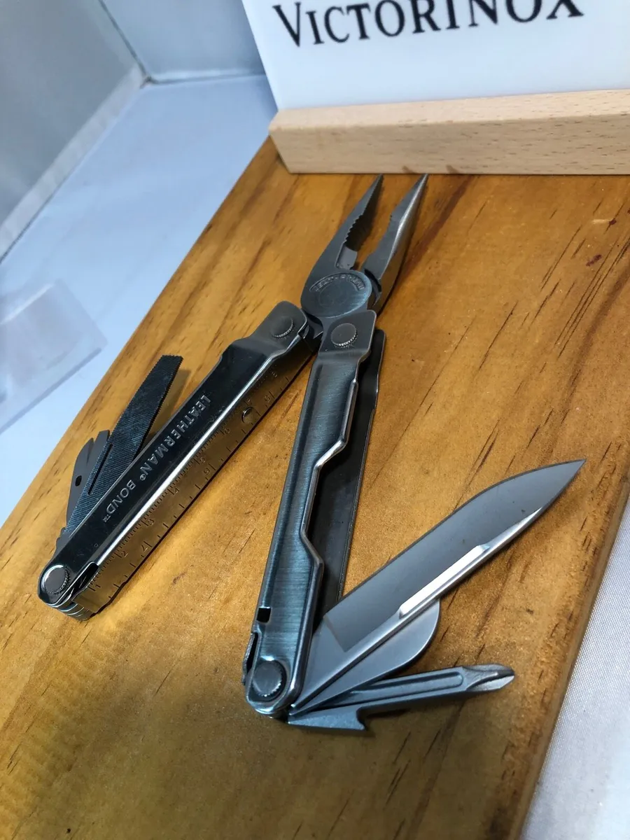 Leatherman BOND multitool Pliers Fishing Camping - Image 2