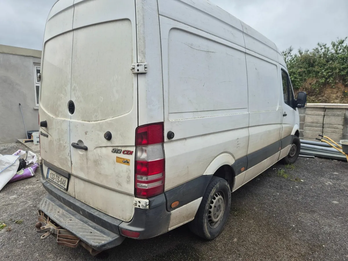 Mercedes-Benz Sprinter 2013 mwb - Image 1