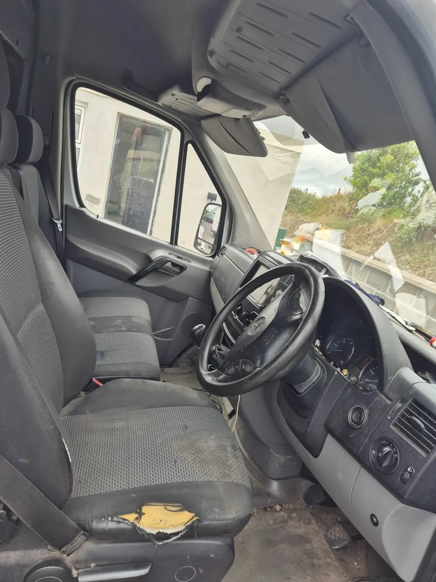 Mercedes-Benz Sprinter 2013 mwb - Image 3