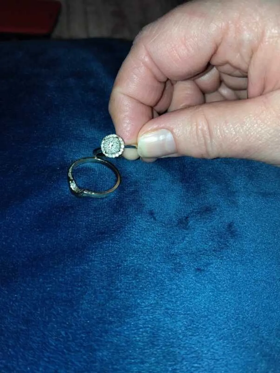 Diamong Engagement Ring & Wedding Band for sale - MAKE ME A REASONABLE OFFER - Image 3