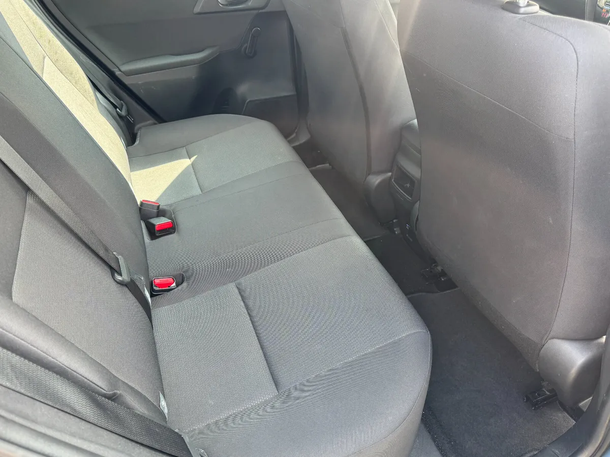 2016 Toyota Auris 1.4 D4D Low Mileage Full History - Image 4