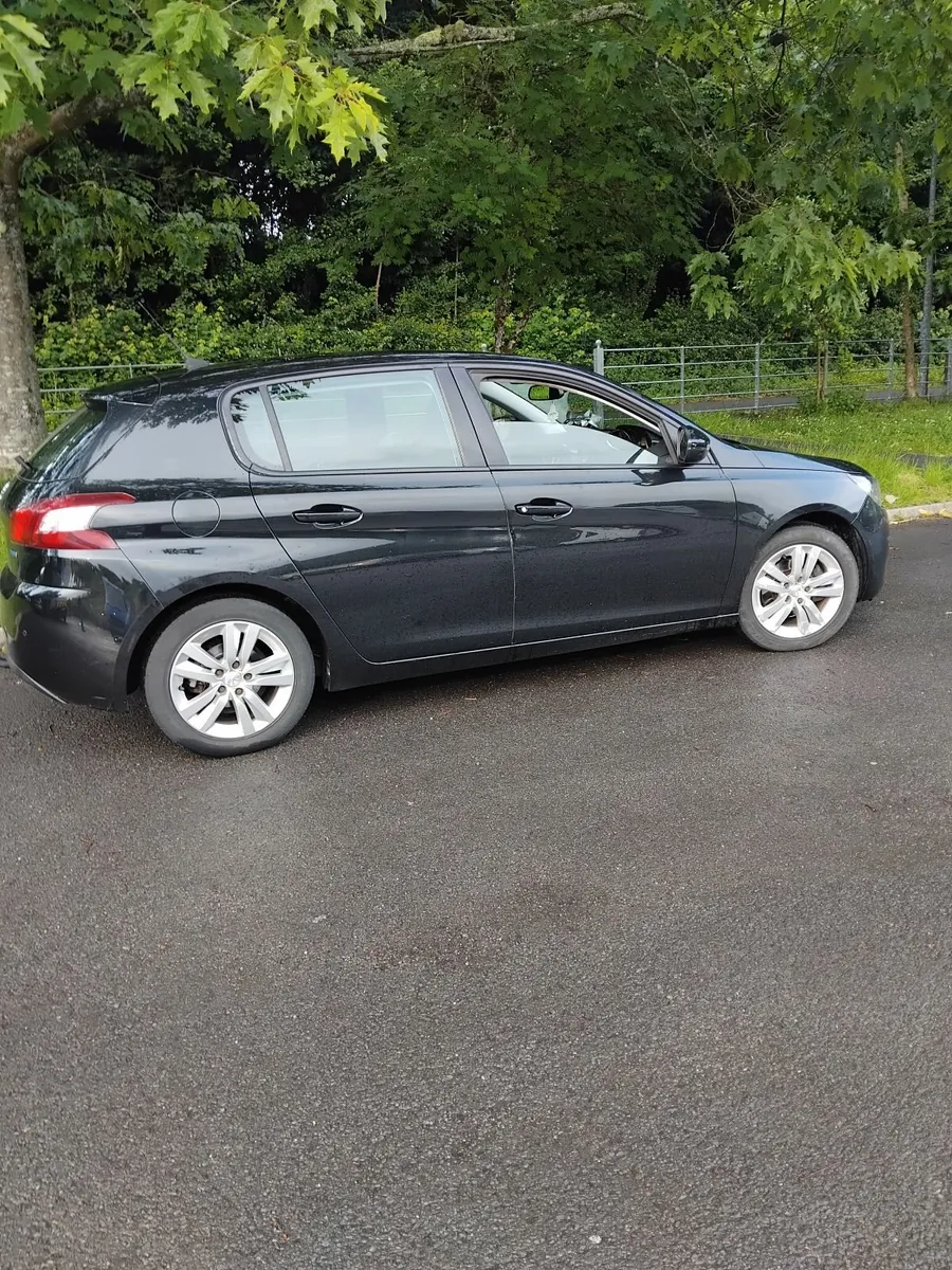 Peugeot 308 2016 - Image 4