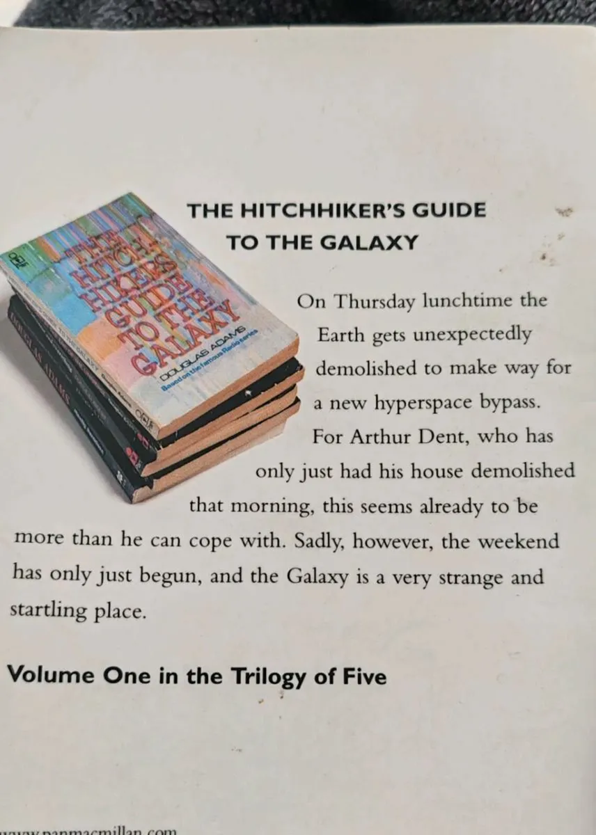 The Hitchhikers Guide to the Galaxy - Image 3