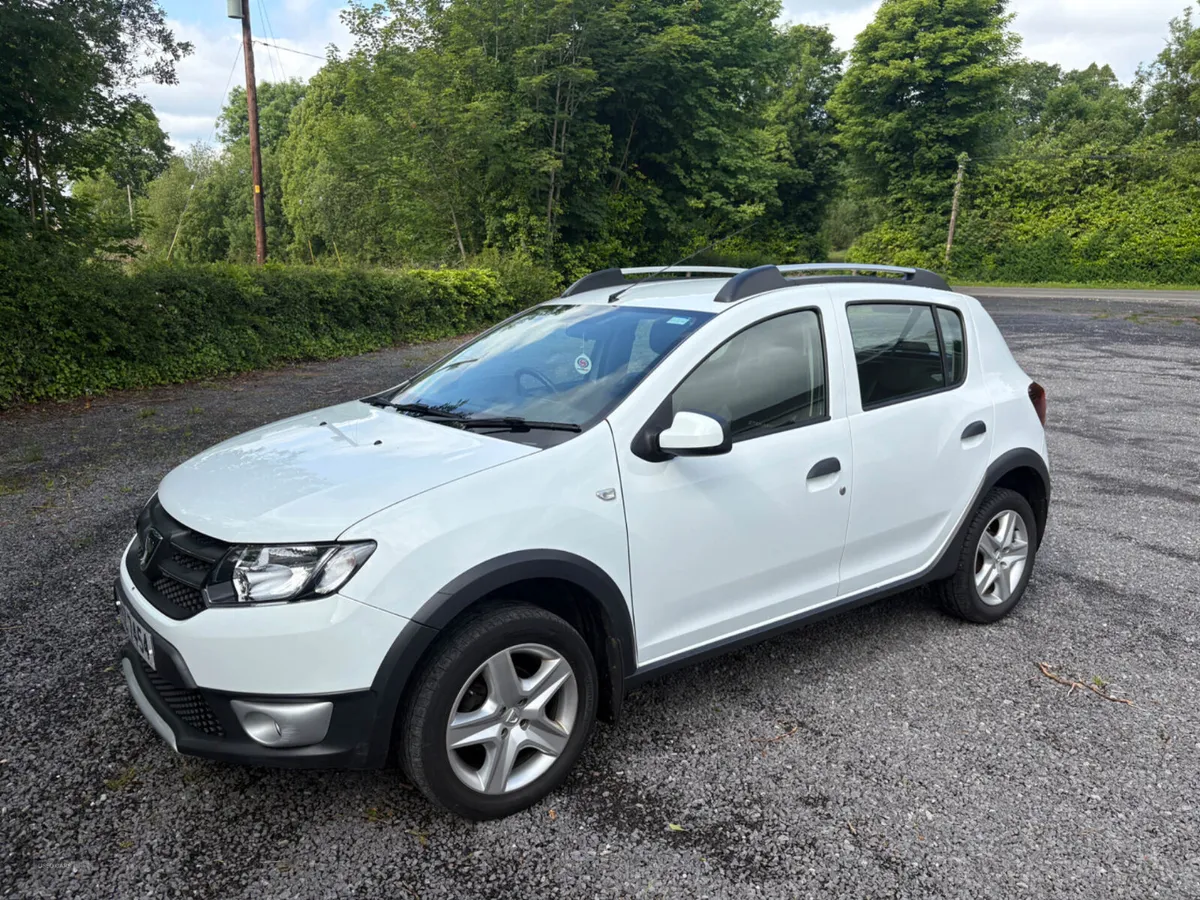 Dacia Sandero Stepway 2015 - Image 1