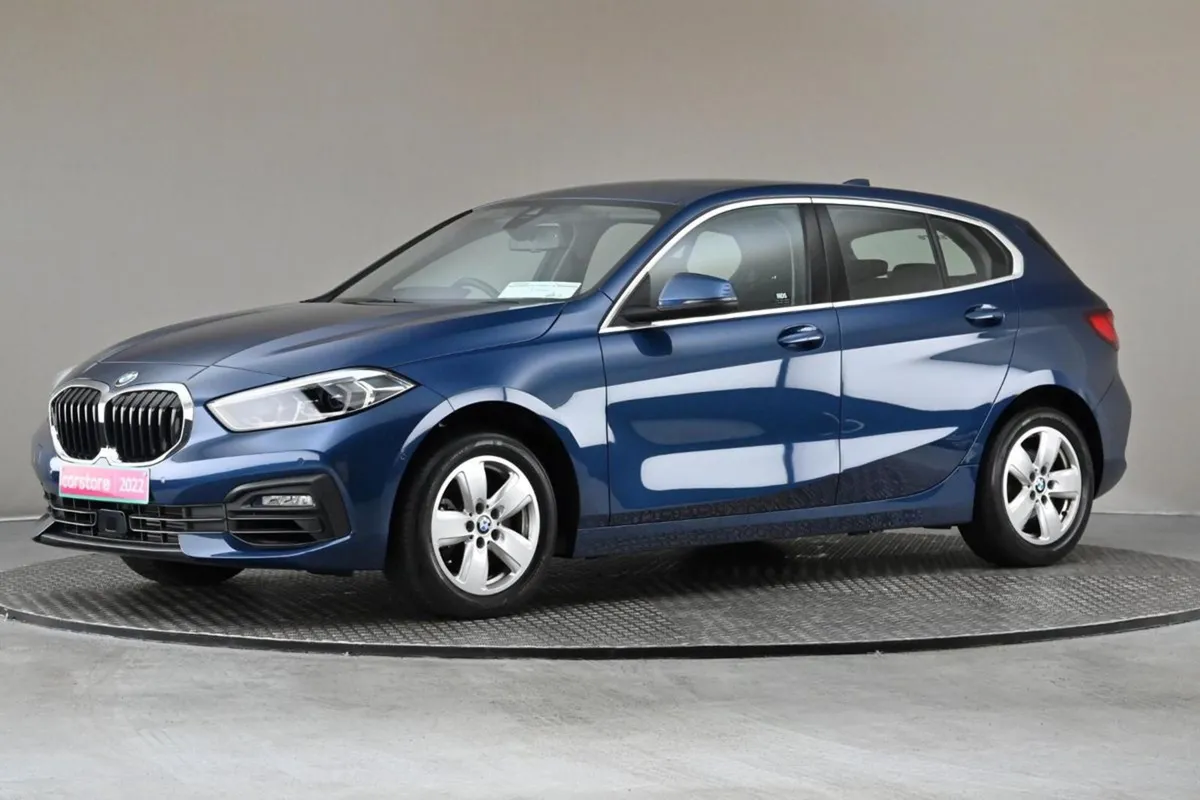 BMW 1 Series 118i Auto  reverse Camera parking Se - Image 4