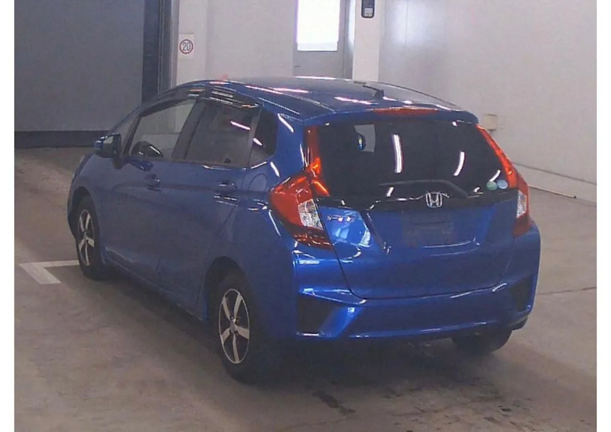 Honda Fit 2014 manual  Blue - Image 2