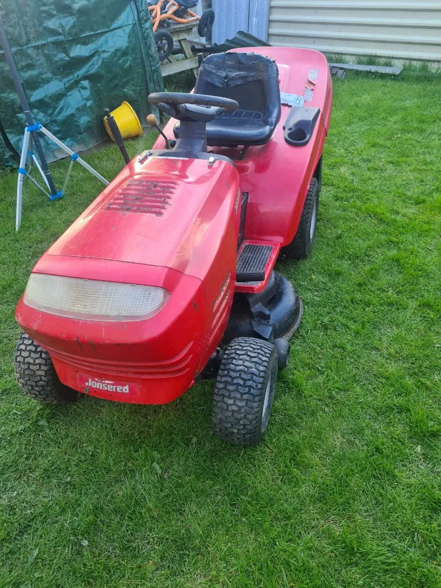 Ride on mower - Image 2