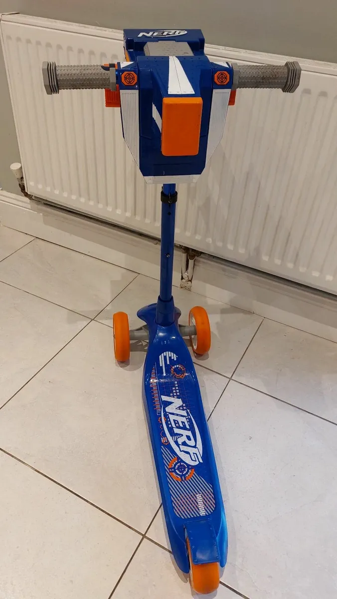 Nerf Dual Blaster Scooter - Image 4