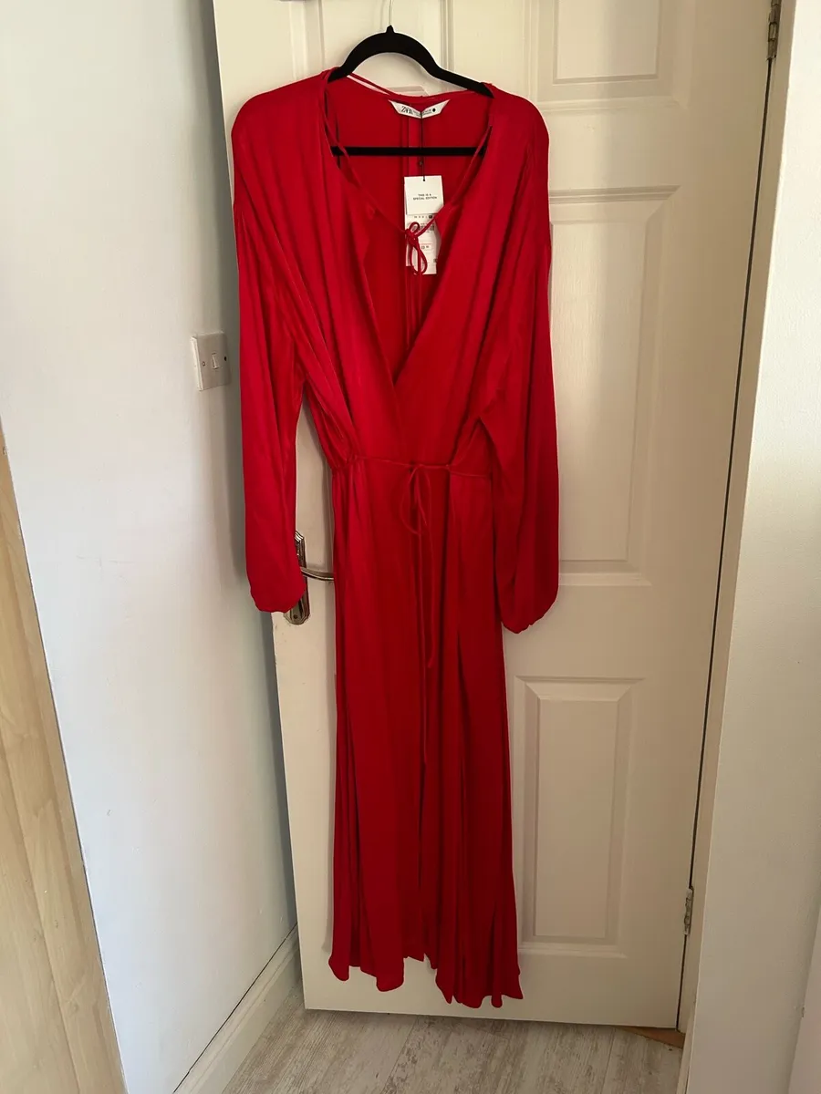 Clothes - Image 3