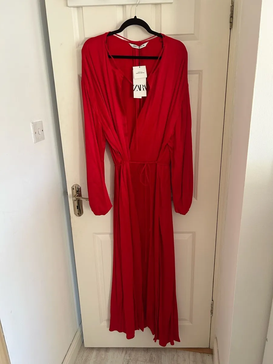Clothes - Image 4