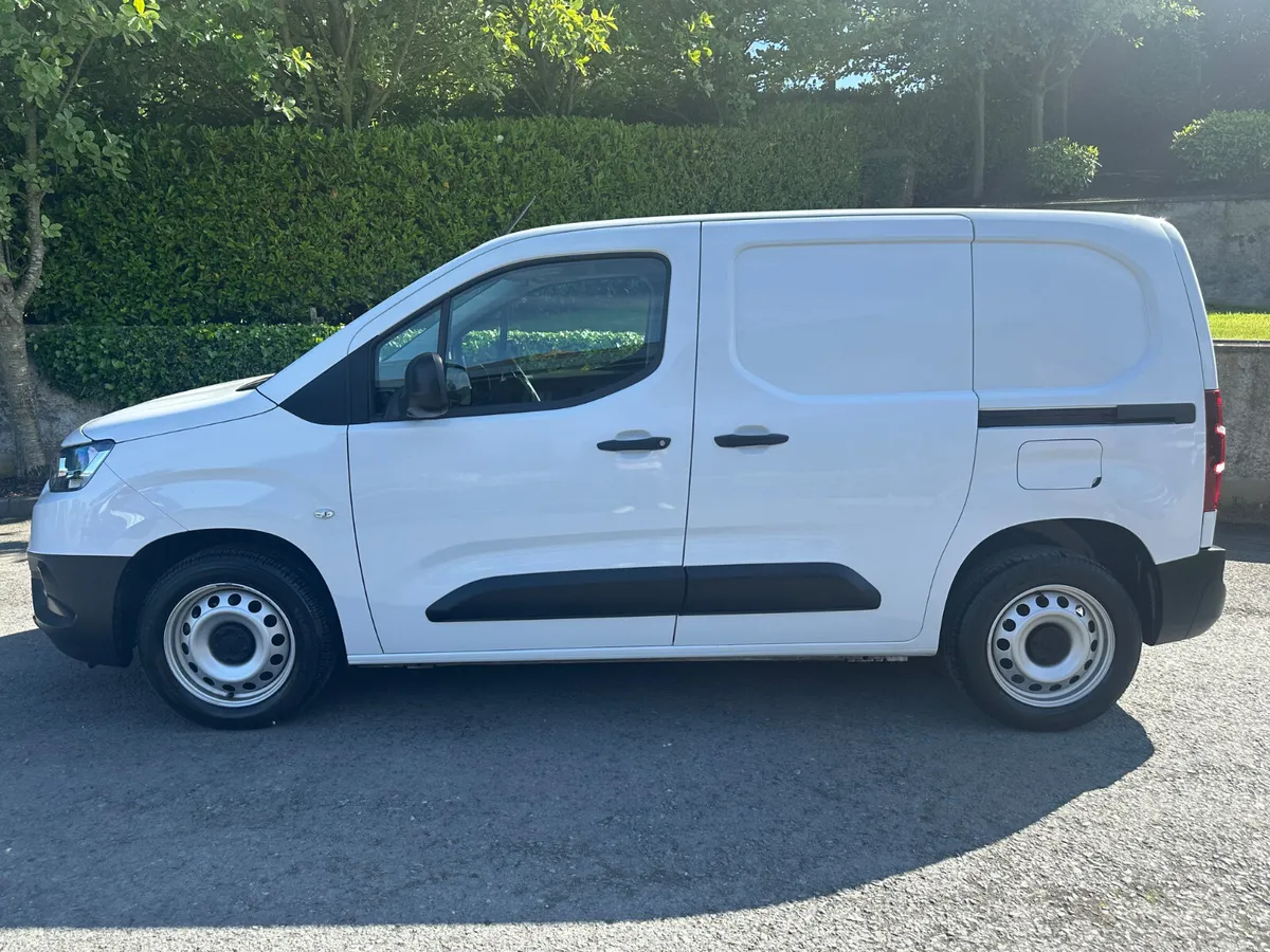 Toyota Proace City 2023 - Image 2