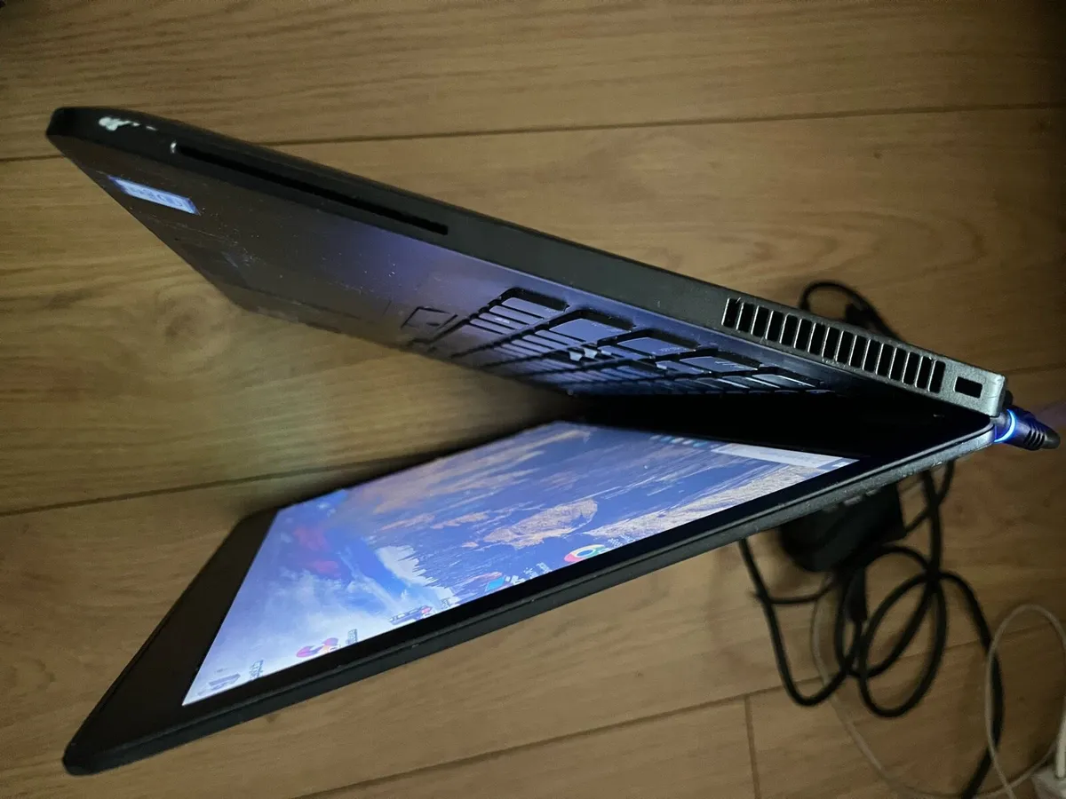 Dell i5 laptop  for 110 - Image 3